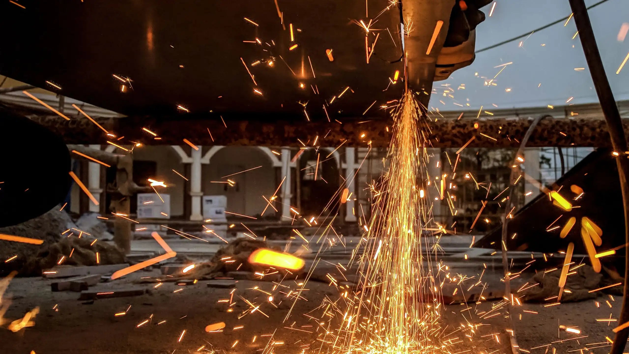 Trådgnistning för exakta detaljer | Mora Tool